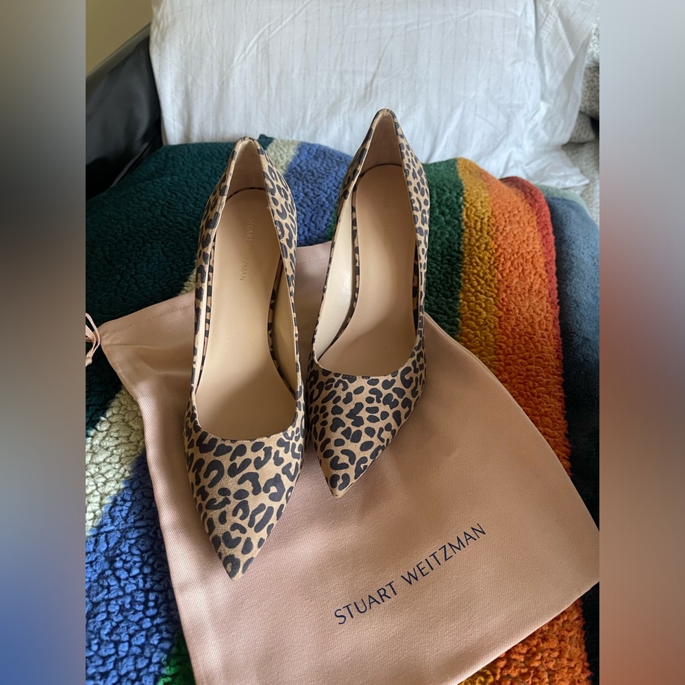 Stuart Weitzman pumps ‼️‼️ - Picture 3 of 6